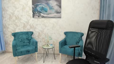 Snapshot of make_love_1 chatting on January 18, 3:42 am Chloe online show from January 18, 3:42 am