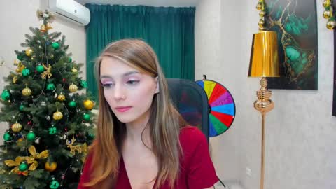 Snapshot of make_love_1 chatting on December 27, 3:31 am Chloe online show from December 27, 3:31 am