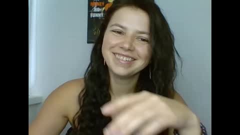 Snapshot of make_mesmile chatting on September 13, 6:32 am make_mesmile online show from September 13, 6:32 am