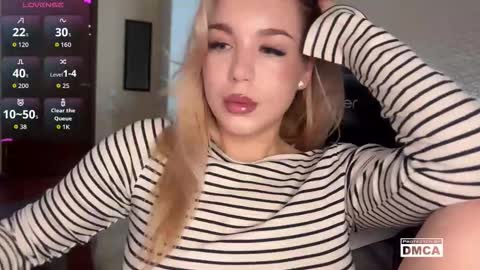 maksisisia online show from November 22, 5:26 pm