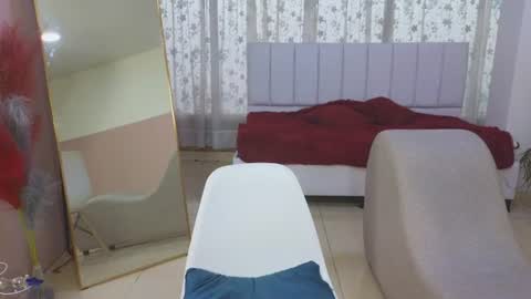 malen_fitnessmilf online show from July 4, 9:43 pm