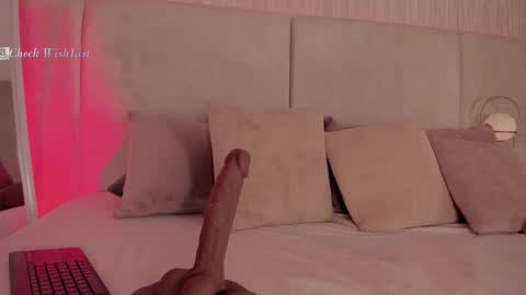 Snapshot of malena_angel_ chatting on October 10, 11:20 pm Malena Angel online show from October 10, 11:20 pm