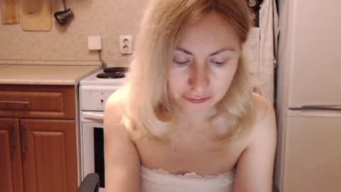 Malena online show from June 21, 9:30 pm
