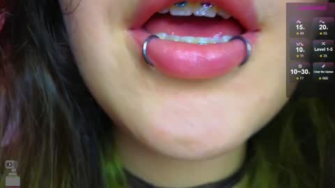 Snapshot of malicia_witch_ chatting on December 17, 3:28 am Mar  Alicia     Rosie  v A L I C I A W I T C -  Meg Cherie online show from December 17, 3:28 am
