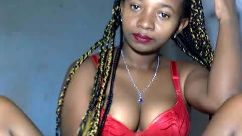 Snapshot of malinah01 chatting on January 23, 4:19 am malinah01 online show from January 23, 4:19 am