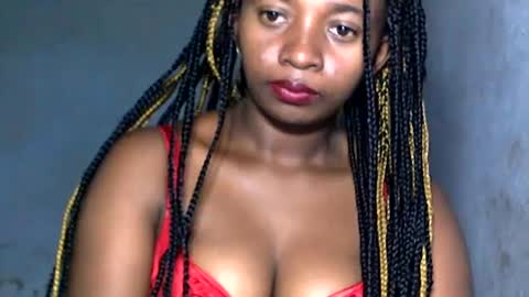 Snapshot of malinah01 chatting on January 3, 3:55 pm malinah01 online show from January 3, 3:55 pm