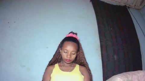 Snapshot of malinah01 chatting on September 13, 4:20 am malinah01 online show from September 13, 4:20 am