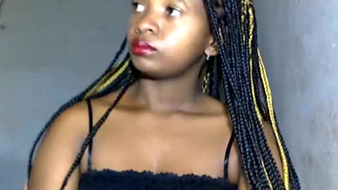 Snapshot of malinah01 chatting on January 9, 4:08 am malinah01 online show from January 9, 4:08 am