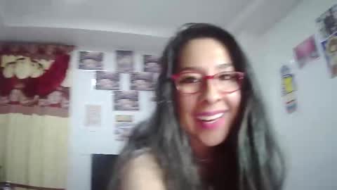Snapshot of malishka_fox chatting on October 11, 1:43 am Malishka online show from October 11, 1:43 am