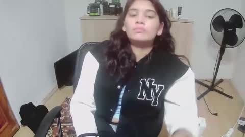 mallorymyersx online show from October 12, 8:33 pm