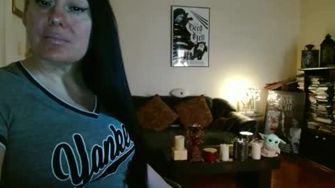 mandaloriangirlsfight online show from April 8, 6:43 pm