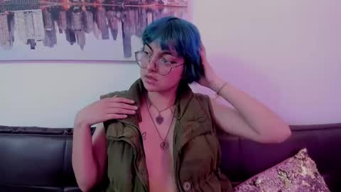 Snapshot of manelyn_loughran chatting on October 18, 4:59 am MANELYN online show from October 18, 4:59 am