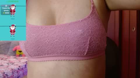 Snapshot of manue_bela chatting on January 8, 11:32 am Angela online show from January 8, 11:32 am