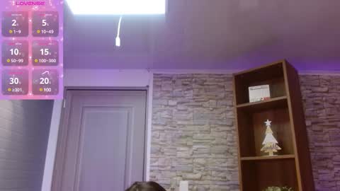 Snapshot of manue_bela chatting on February 20, 11:31 am Angela online show from February 20, 11:31 am
