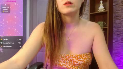 Snapshot of manue_bela chatting on February 4, 9:10 pm Angela online show from February 4, 9:10 pm