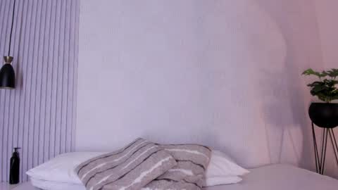 Manu online show from April 10, 11:38 am