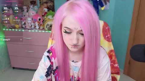 Manuela online show from December 2, 8:11 pm