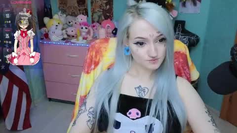 Manuela online show from May 7, 8:23 pm