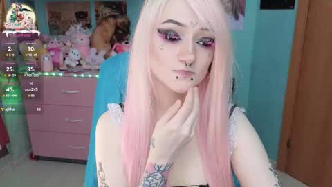 Manuela online show from January 12, 8:47 pm