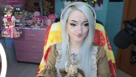 Manuela online show from April 27, 9:12 pm