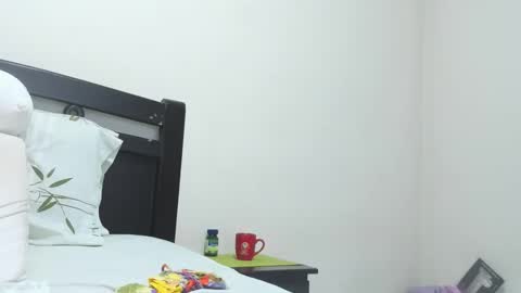 Mara online show from November 25, 2:08 pm