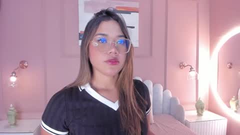 Mara  online show from March 9, 6:54 pm