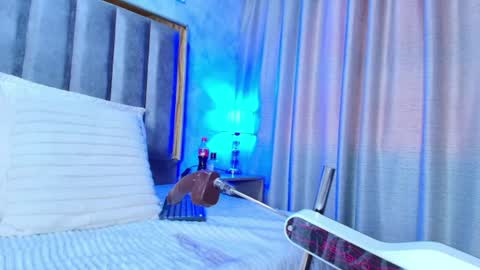 maraa_x online show from July 29, 8:53 pm