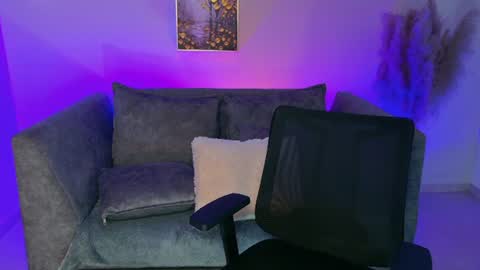 Mara online show from July 13, 9:04 pm