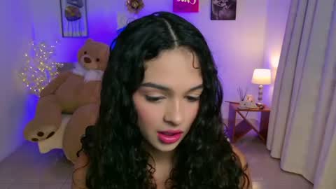 Mara online show from July 1, 9:58 pm