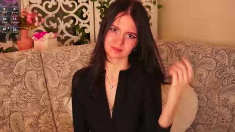 Marcelline online show from February 1, 3:27 am