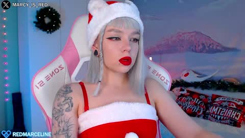 Snapshot of marceline_red chatting on December 25, 5:37 pm Lady Marceline online show from December 25, 5:37 pm