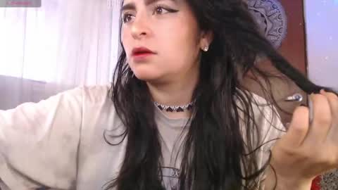 Snapshot of marceline_uu chatting on October 5, 1:38 pm M A R C I online show from October 5, 1:38 pm