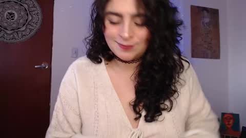 Snapshot of marceline_uu chatting on February 12, 2:33 pm M A R C I online show from February 12, 2:33 pm