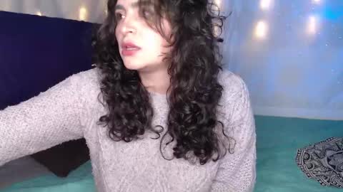 Snapshot of marceline_uu chatting on December 31, 6:13 pm M A R C I online show from December 31, 6:13 pm