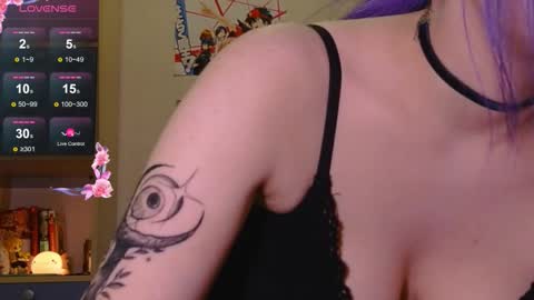 marci_n online show from October 1, 9:31 pm