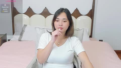 Lena online show from March 22, 7:25 am