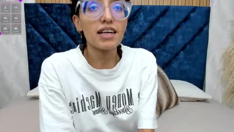 Aitana online show from February 22, 1:33 am