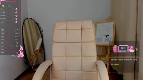 Snapshot of margeritirell chatting on December 8, 12:52 pm Margo online show from December 8, 12:52 pm