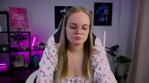 margoblonde online show from November 21, 2:52 pm