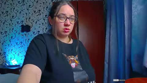 margosweet777 online show from December 20, 2:43 pm