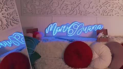 Snapshot of mari69juana chatting on October 16, 5:32 am mari69juana online show from October 16, 5:32 am