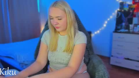 Kiku and Marii - online show from October 9, 11:42 pm