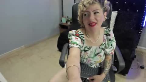 Snapshot of maria_fernandaxxx_ chatting on December 15, 3:56 am Maria fernanda online show from December 15, 3:56 am