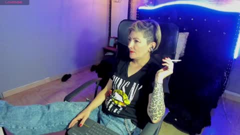 Snapshot of maria_fernandaxxx_ chatting on December 24, 10:11 am Maria fernanda online show from December 24, 10:11 am