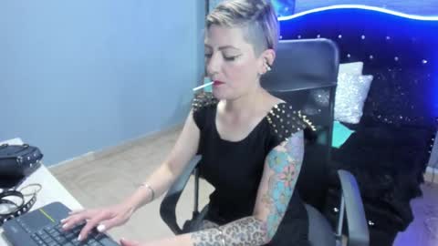 Snapshot of maria_fernandaxxx_ chatting on December 10, 5:28 am Maria fernanda online show from December 10, 5:28 am