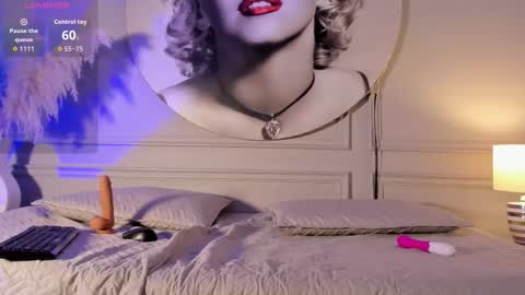 Snapshot of maria_gil chatting on October 9, 1:59 pm Maria online show from October 9, 1:59 pm