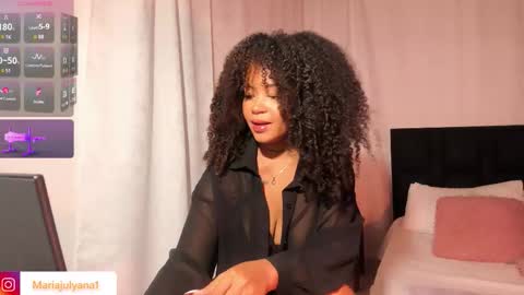 V A N E S S A  online show from September 30, 6:19 am