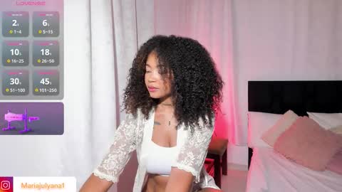 V A N E S S A  online show from November 5, 5:56 am