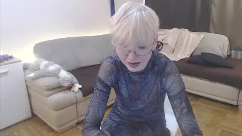 Mari online show from April 20, 2:53 pm