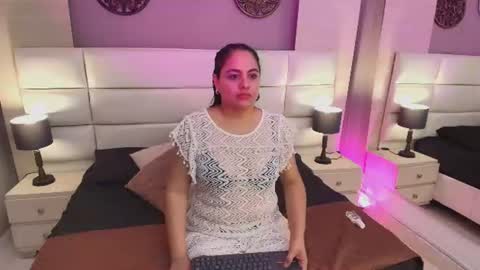 mariabelenx online show from July 23, 12:46 pm
